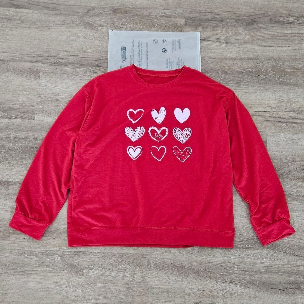 Red Heart Print Sweatshirt Size XXL